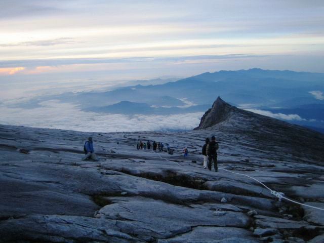 キナバル山・サウスピーク近く